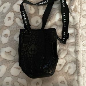 Black leopard hydro jug